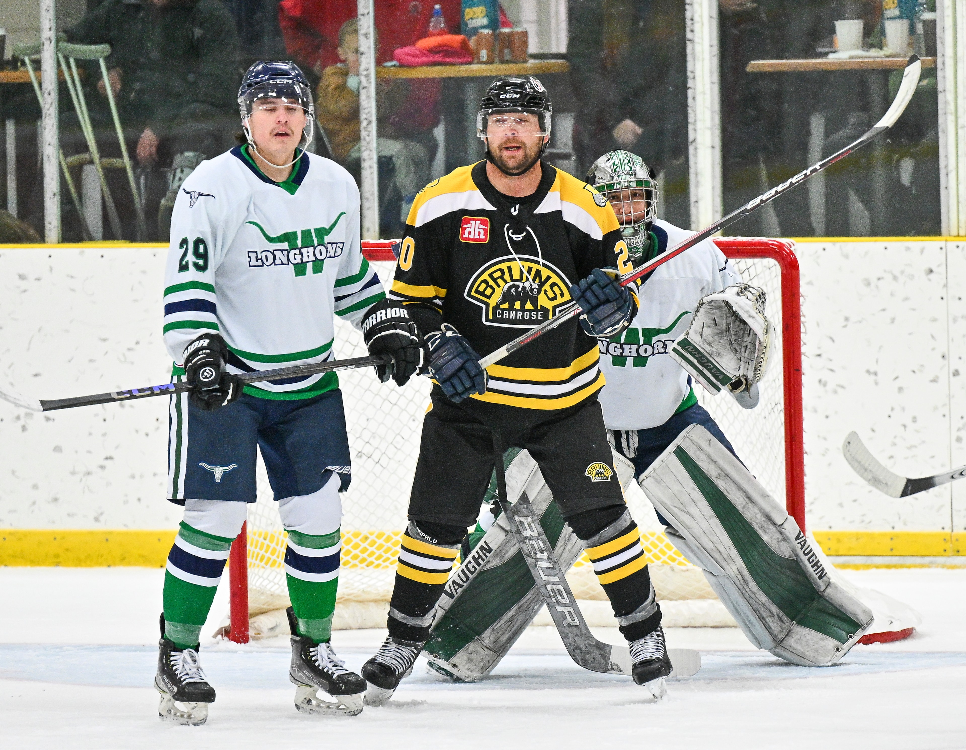 Bruins player #20 in game action
